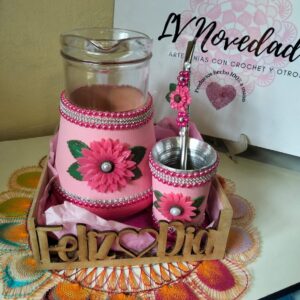 Jarra de vidrio forrados en cuerina