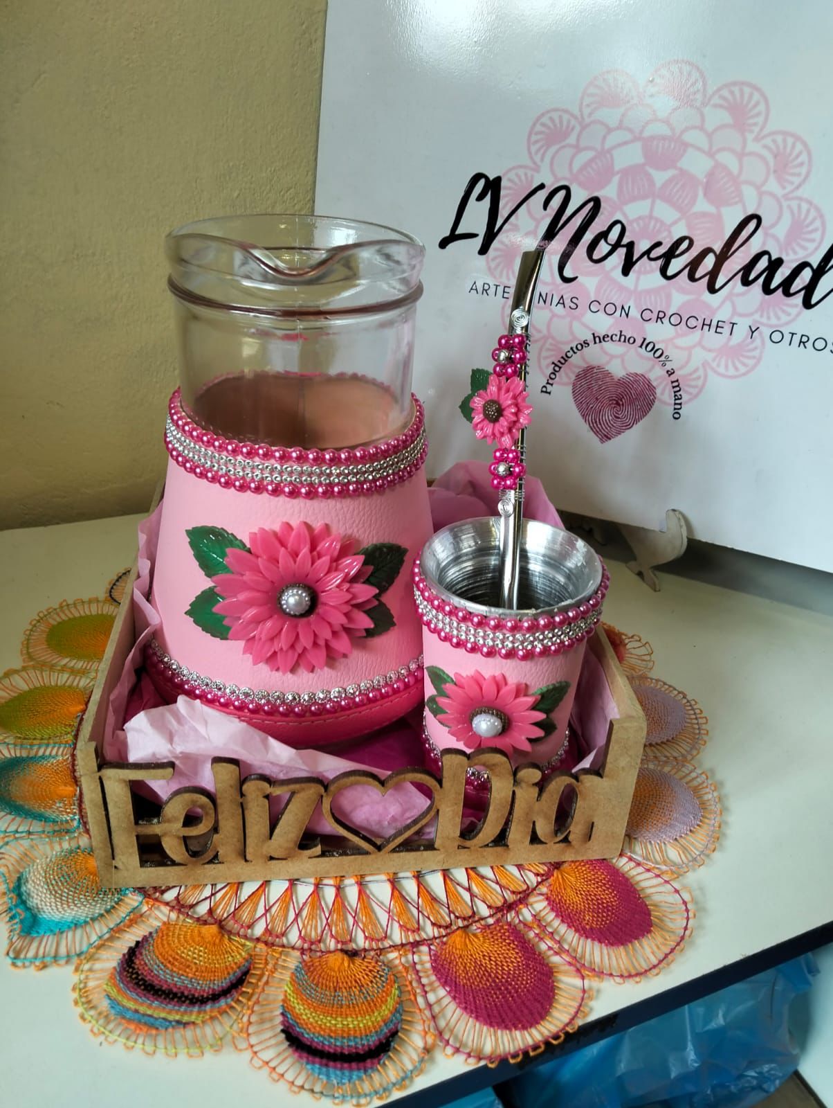 Jarra de vidrio forrados en cuerina